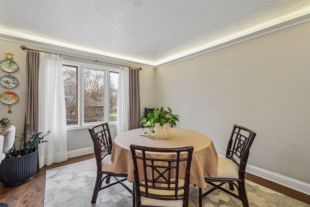 5201 Cody Drive, West Des Moines, IA 50265