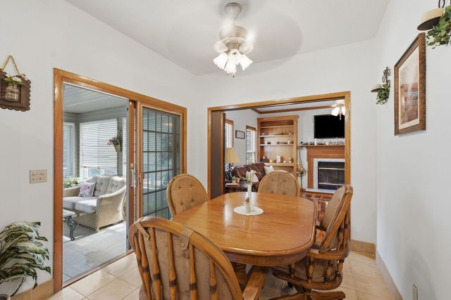 1918 Brierwood Lane, Port Byron, IL 61275