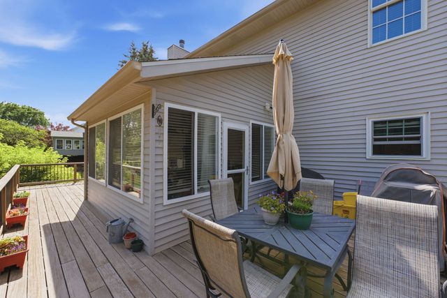 1918 Brierwood Lane, Port Byron, IL 61275