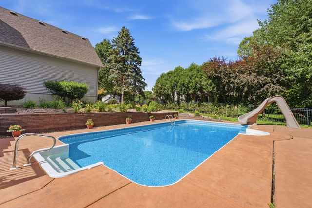 1918 Brierwood Lane, Port Byron, IL 61275
