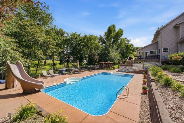 1918 Brierwood Lane, Port Byron, IL 61275