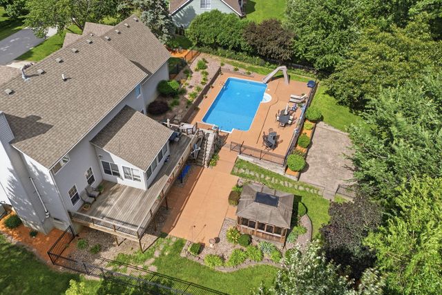1918 Brierwood Lane, Port Byron, IL 61275