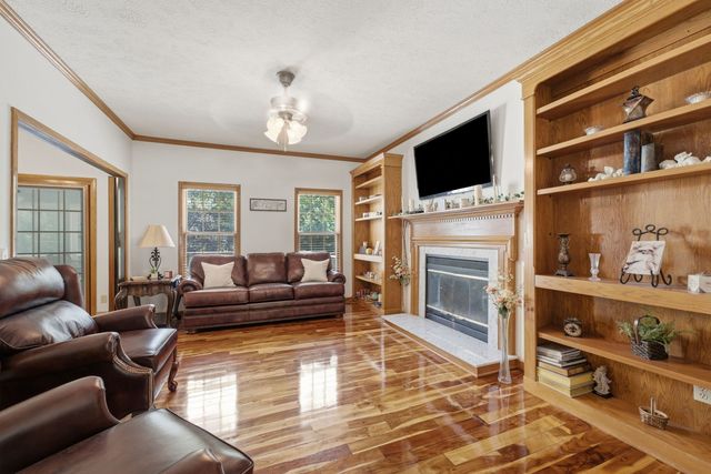 1918 Brierwood Lane, Port Byron, IL 61275