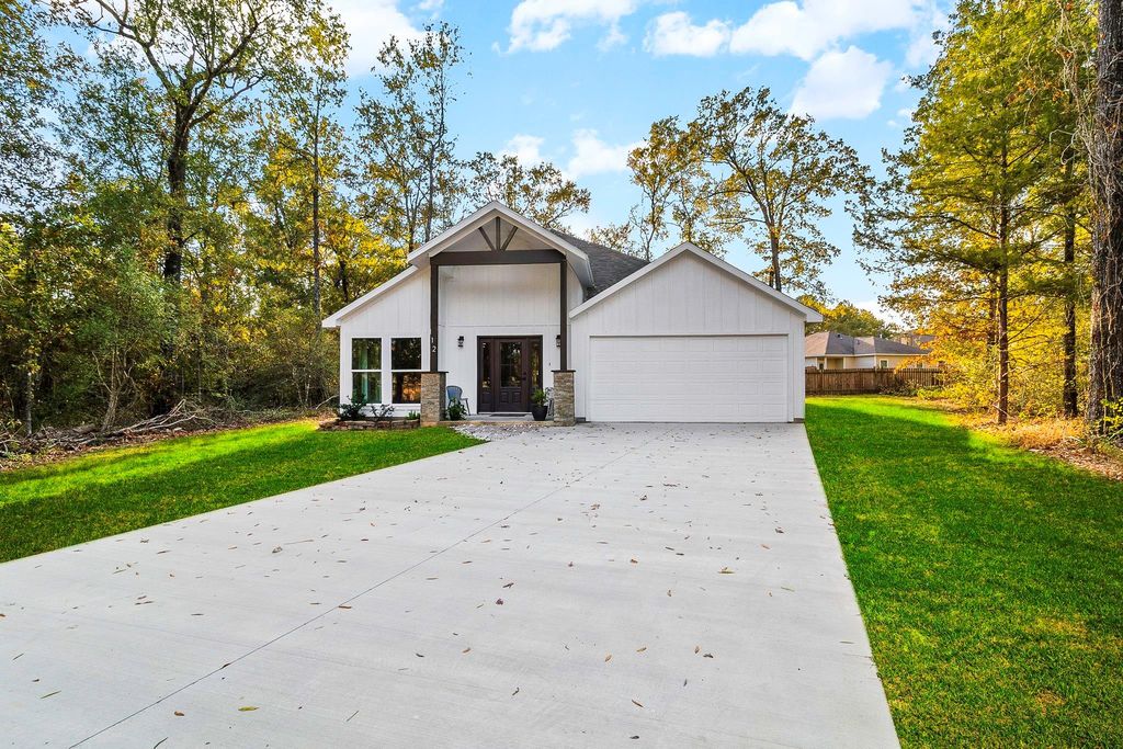 112 Glen Haven, Livingston, TX 77351