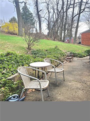 401 MARVIN ST, N Versailles, PA 15137