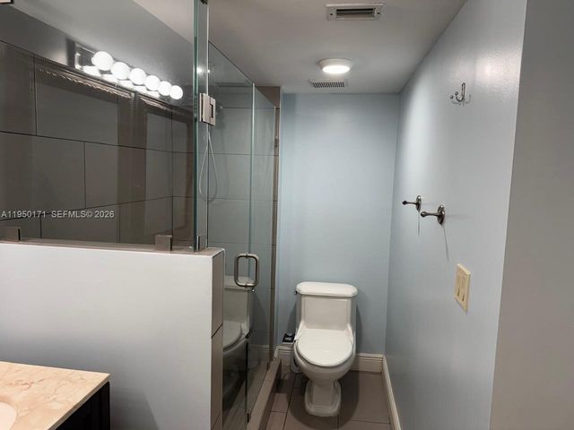 16541 Blatt Blvd 203, Weston, FL 33326