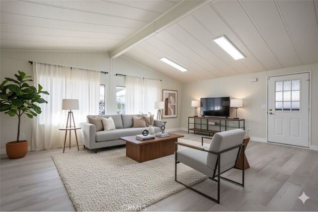 5001 W Florida 618, Hemet, CA 92545