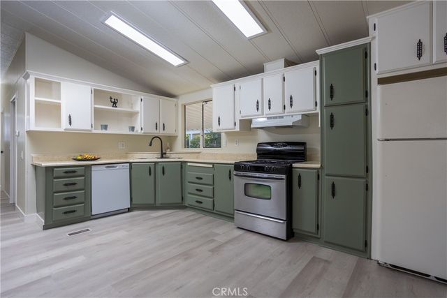 5001 W Florida 618, Hemet, CA 92545