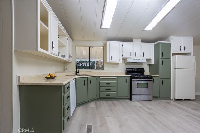 5001 W Florida 618, Hemet, CA 92545