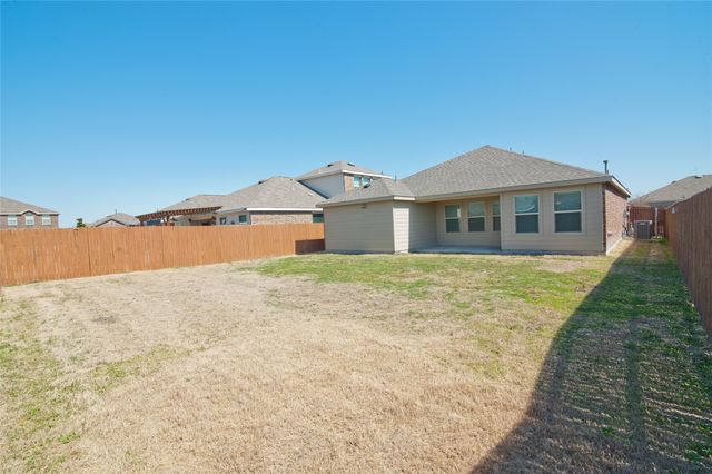 3913 Great Plains Way, Forney, TX 75126
