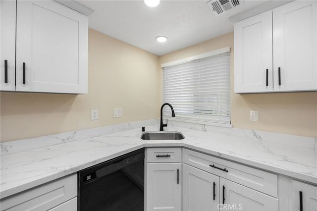 8347 Grenoble Street 9, Sunland, CA 91040