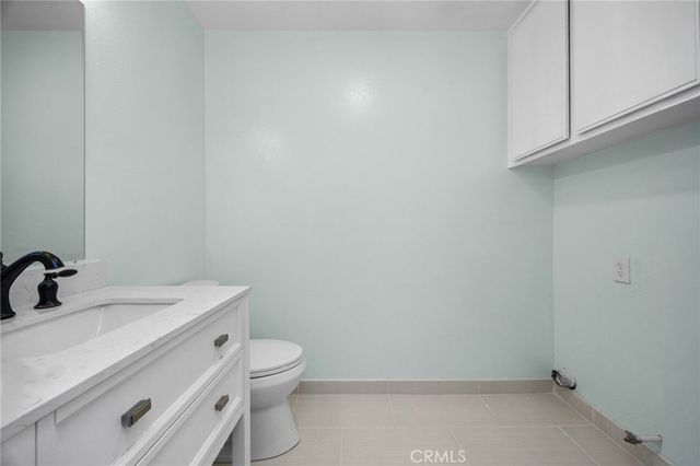 8347 Grenoble Street 9, Sunland, CA 91040