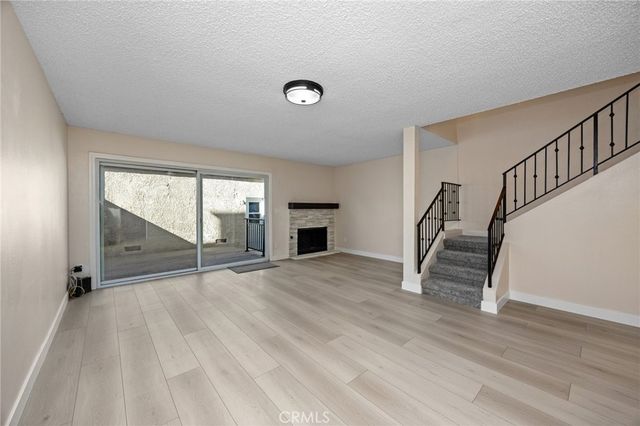 8347 Grenoble Street 9, Sunland, CA 91040