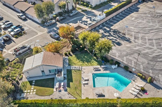 8347 Grenoble Street 9, Sunland, CA 91040