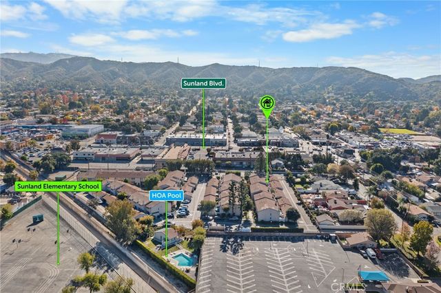 8347 Grenoble Street 9, Sunland, CA 91040