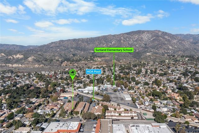 8347 Grenoble Street 9, Sunland, CA 91040