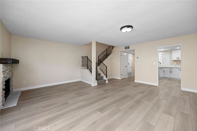 8347 Grenoble Street 9, Sunland, CA 91040