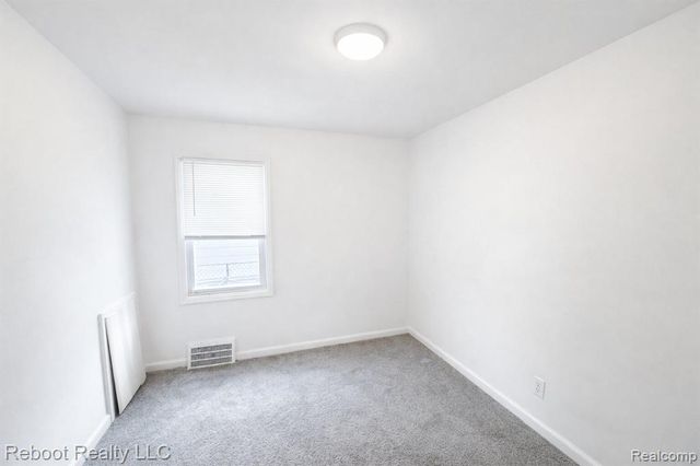 20541 Barlow Street, Detroit, MI 48205