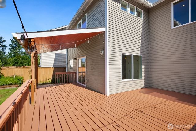 33828 SE Odell Street, Snoqualmie, WA 98065