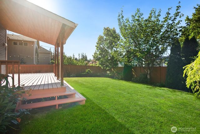 33828 SE Odell Street, Snoqualmie, WA 98065