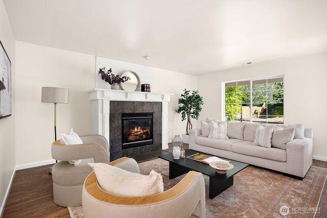 33828 SE Odell Street, Snoqualmie, WA 98065