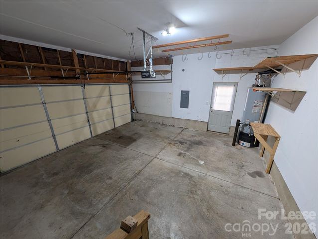 11141 Carver Pond Road, Charlotte, NC 28269