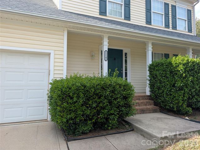 11141 Carver Pond Road, Charlotte, NC 28269