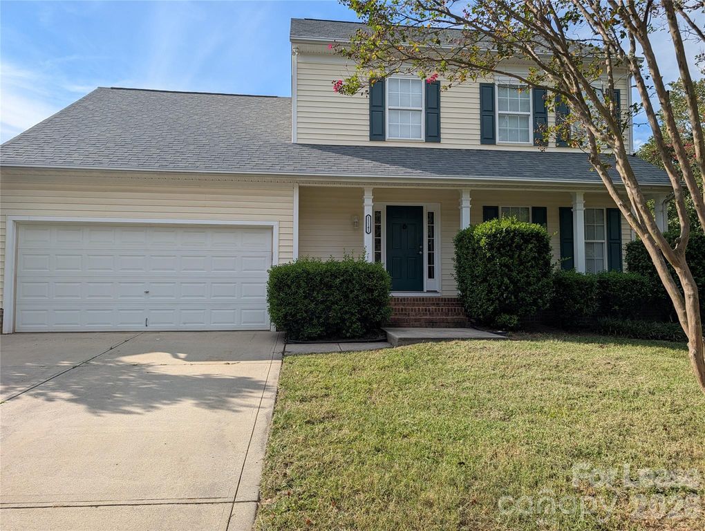 11141 Carver Pond Road, Charlotte, NC 28269