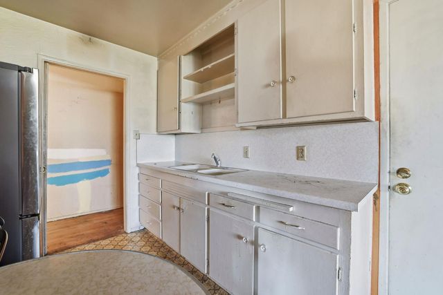 5674 Rio Verde Way, North Highlands, CA 95660