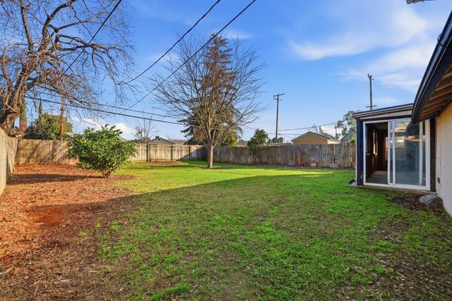 5674 Rio Verde Way, North Highlands, CA 95660