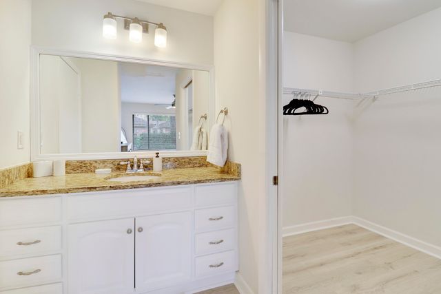 1107 Duncan Circle 102, Palm Beach Gardens, FL 33418