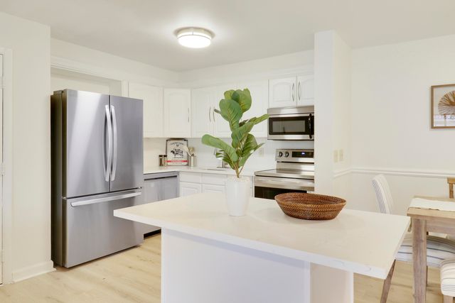 1107 Duncan Circle 102, Palm Beach Gardens, FL 33418