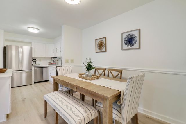 1107 Duncan Circle 102, Palm Beach Gardens, FL 33418