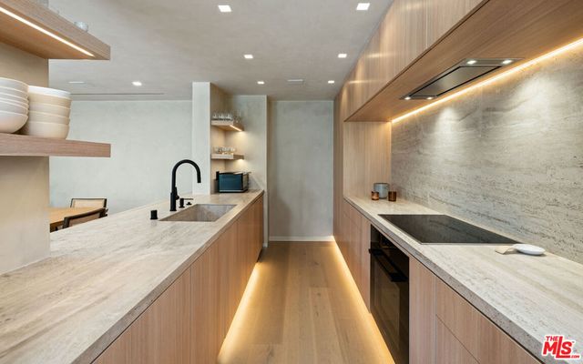 8787 Shoreham Drive 902, West Hollywood, CA 90069