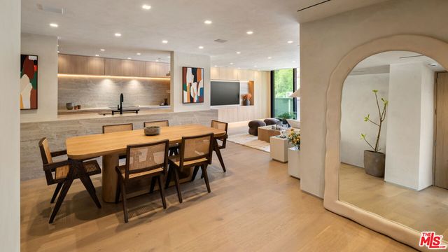 8787 Shoreham Drive 902, West Hollywood, CA 90069