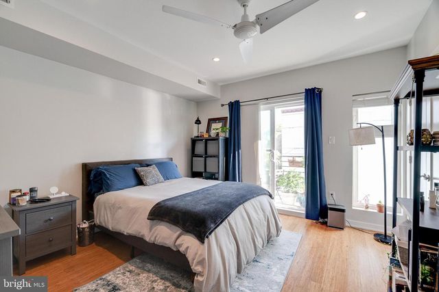 1637 CARPENTER ST, Philadelphia, PA 19146