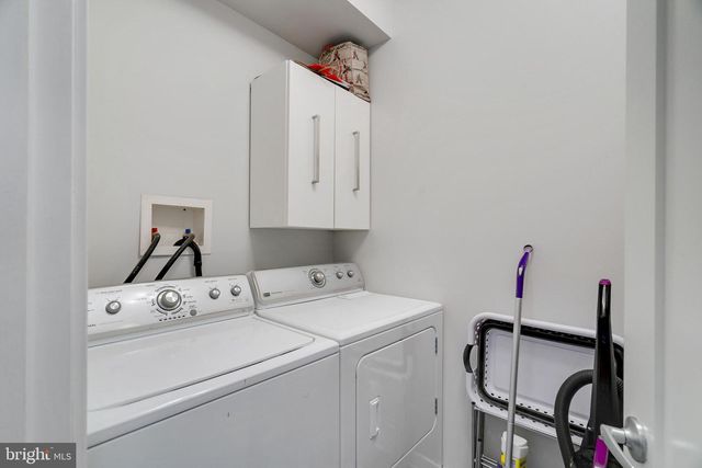1637 CARPENTER ST, Philadelphia, PA 19146