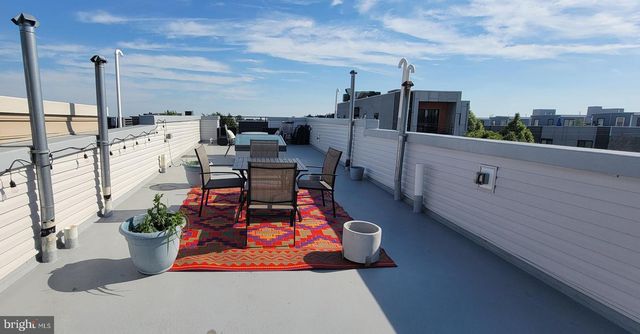 1637 CARPENTER ST, Philadelphia, PA 19146