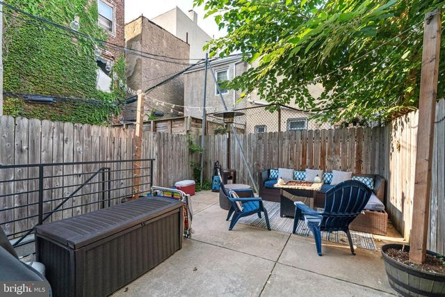 1637 CARPENTER ST, Philadelphia, PA 19146
