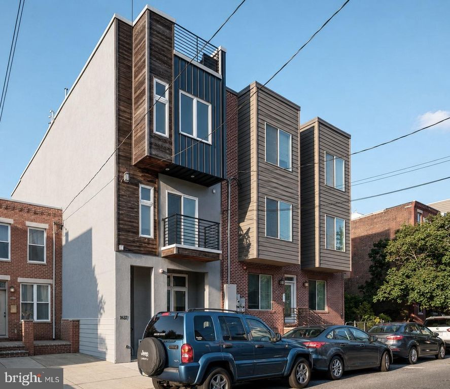 1637 CARPENTER ST, Philadelphia, PA 19146