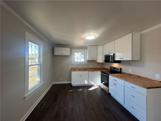 305 Kay Street, Belton, SC 29627