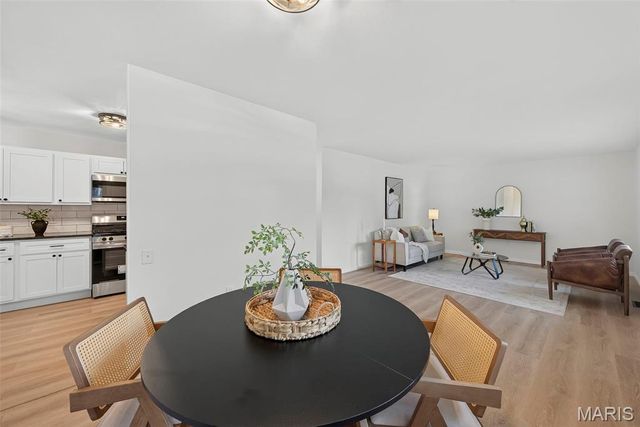 1360 Arlington Drive, Florissant, MO 63033