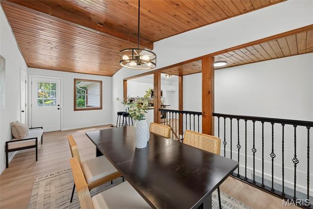 1360 Arlington Drive, Florissant, MO 63033