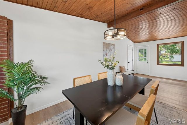 1360 Arlington Drive, Florissant, MO 63033
