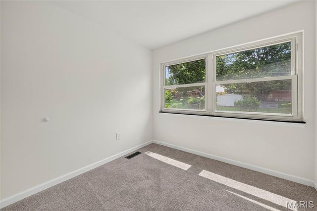 1360 Arlington Drive, Florissant, MO 63033