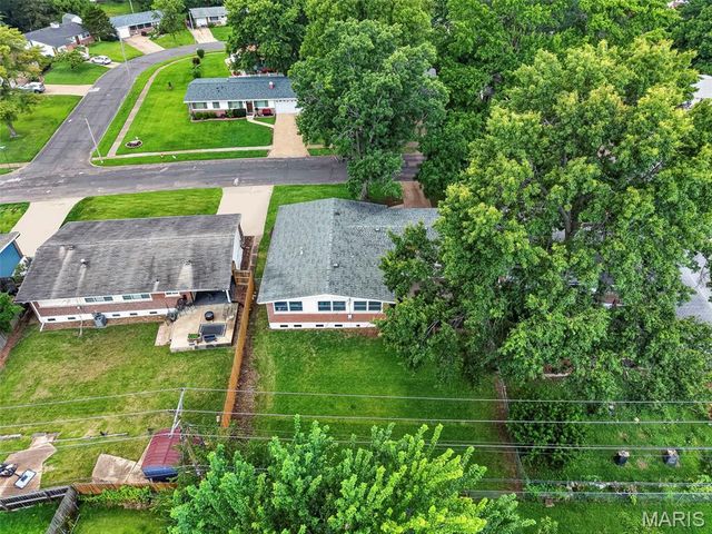 1360 Arlington Drive, Florissant, MO 63033