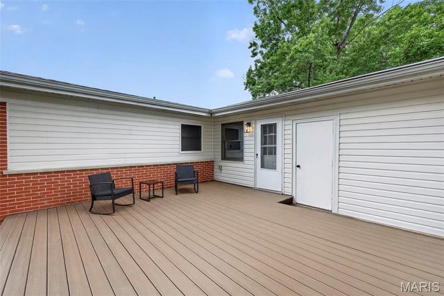 1360 Arlington Drive, Florissant, MO 63033