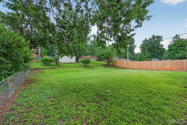 1360 Arlington Drive, Florissant, MO 63033