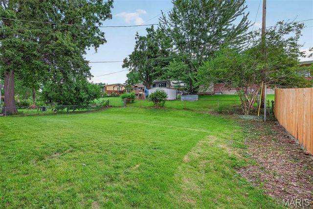 1360 Arlington Drive, Florissant, MO 63033