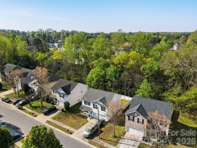 1217 Jordans Pond Lane, Charlotte, NC 28214